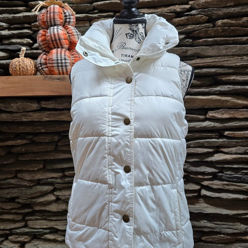 Size Small - Old Navy Puffer Vest
